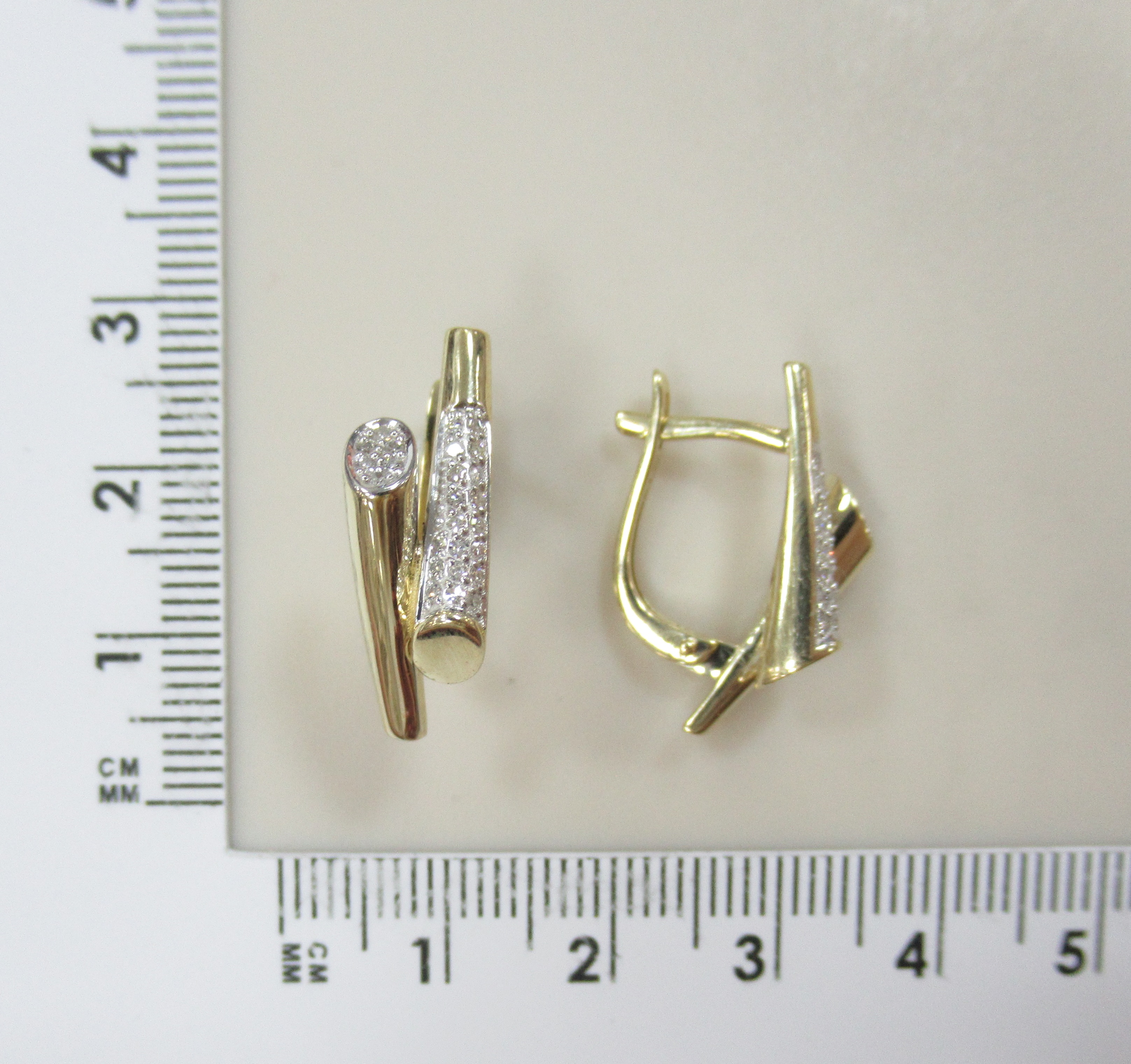 10511-001207 Серьги (Au 585)